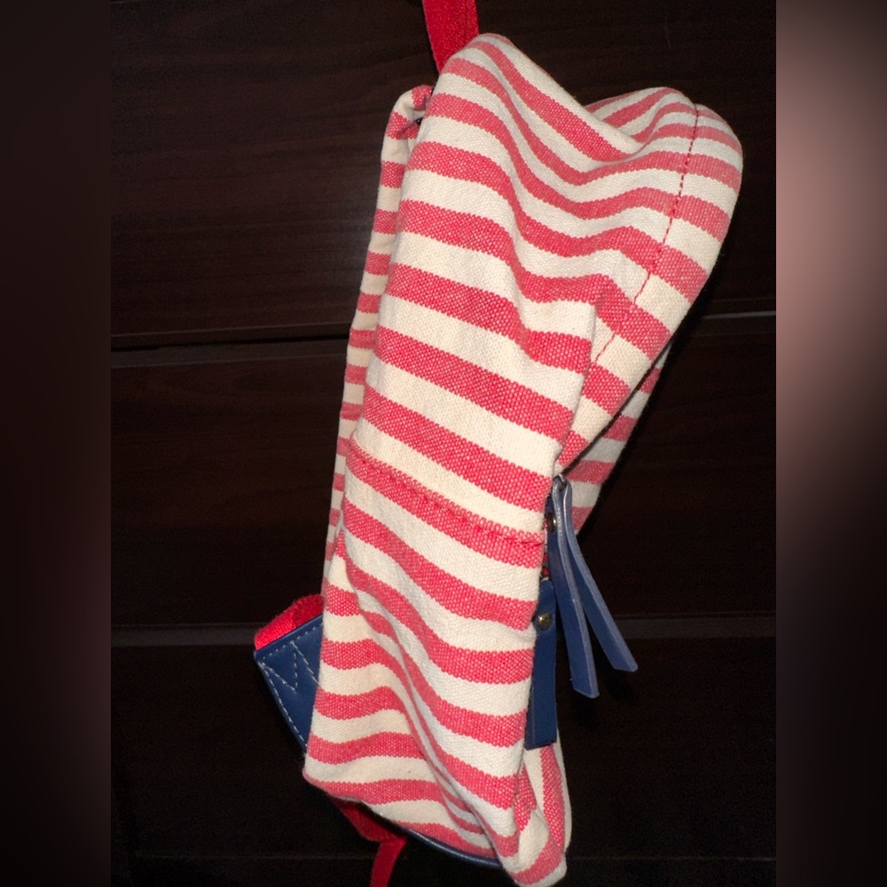 Tommy Hilfiger red/white striped backpack - Picture 4 of 4